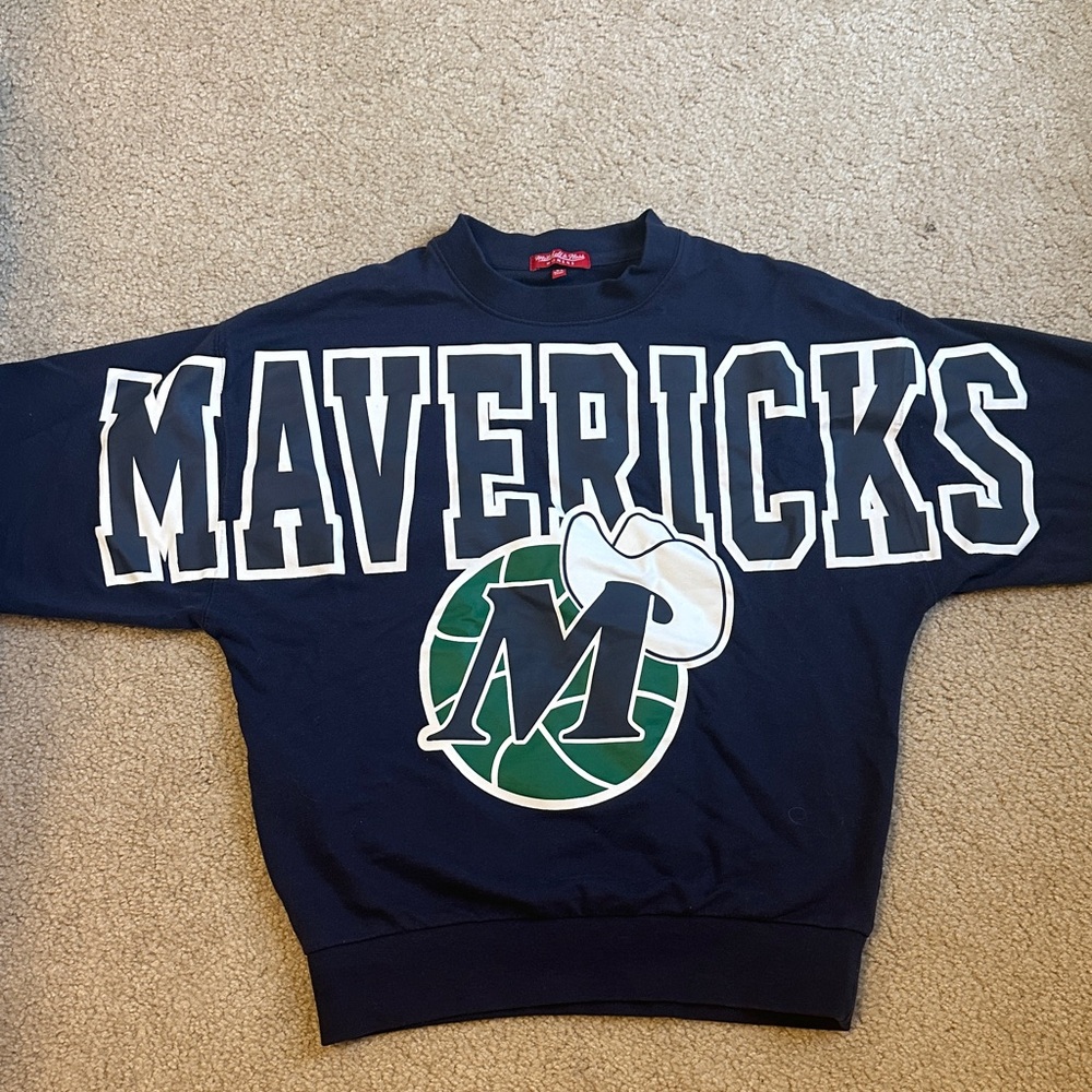 Mitchell & Ness Navy Mavericks Graphic Crewneck with Green and White Logo